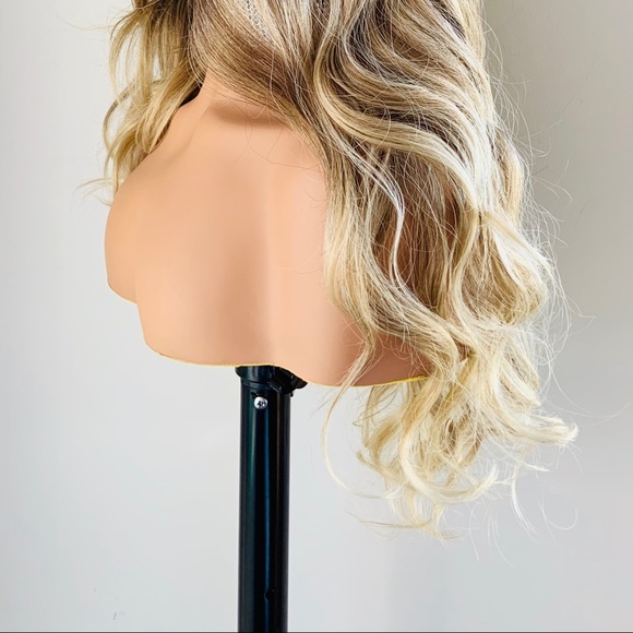 Gorgeous 22” Ombré Ash Blonde Mix Premium Synthetic Fiber Lace Front Wig - Picture 7 of 10
